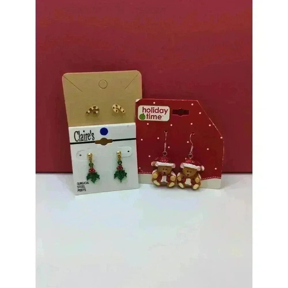 NEW CLAIRES HOLIDAY TIME CHRISTMAS EARRING TRIO CANDY CANE HOLLY TEDDY BEAR - Picture 2 of 6
